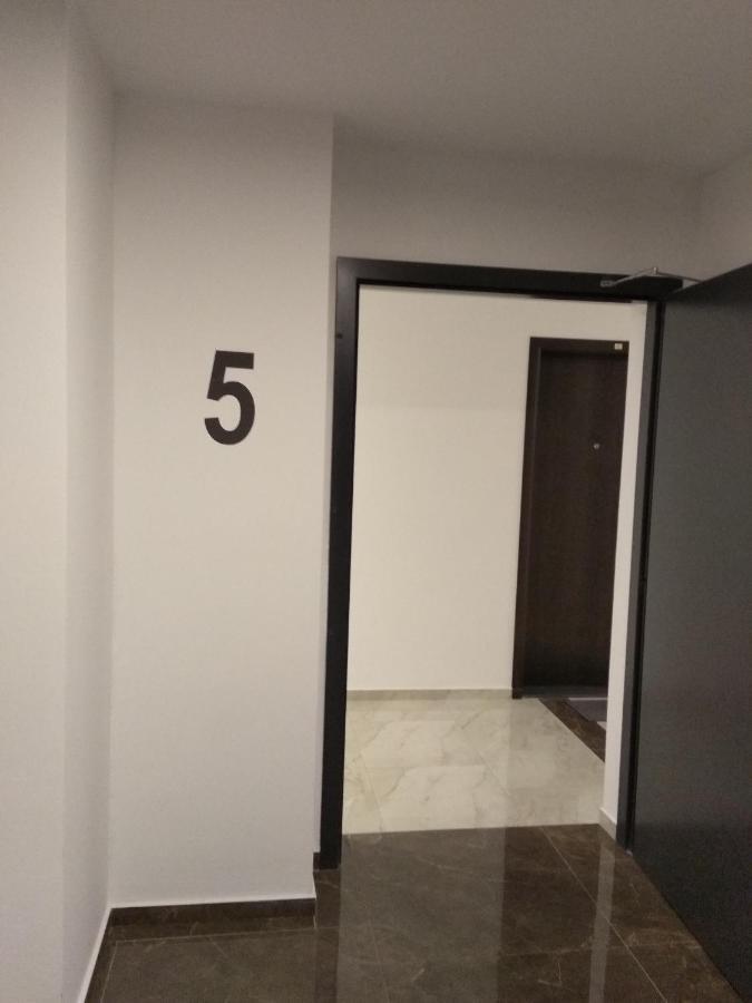 Studio Apartman Krila Wings- Parking In Garage Zagreb Dış mekan fotoğraf